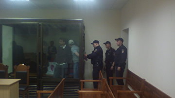 Суд в Петербурге продлил арест трех предполагаемых участников 