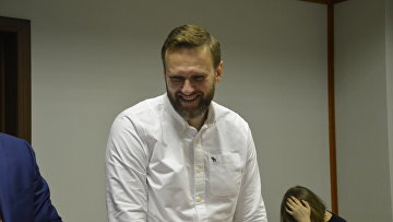 Суд пересмотрит вопрос об изменении Навальному условного срока на реальный