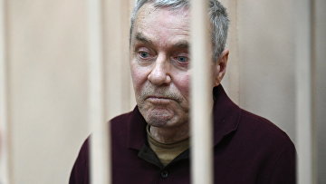 Суд продлил срок домашнего ареста отцу полковника Захарченко по делу о растрате