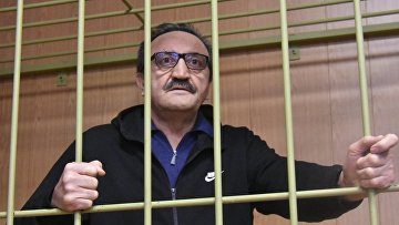 Апелляция оставила в силе приговор к 5 годам колонии экс-главы УФАС Дагестана