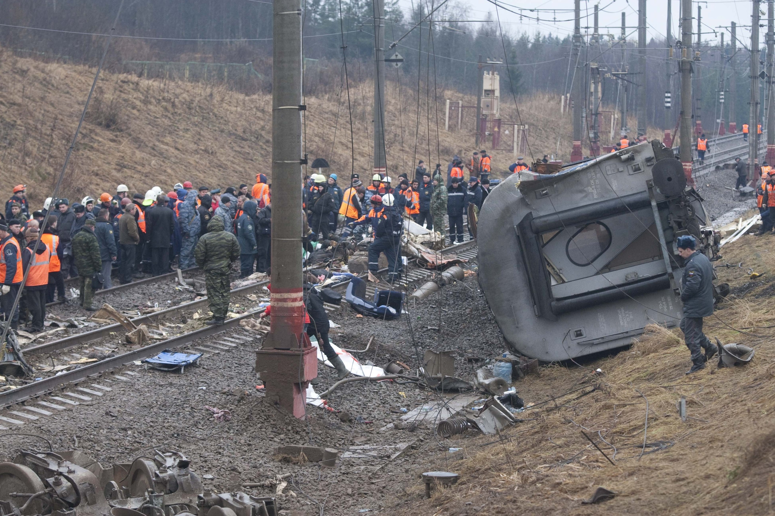 6 октября 2009. 27 Ноября 2009 года крушение «Невского экспресса».