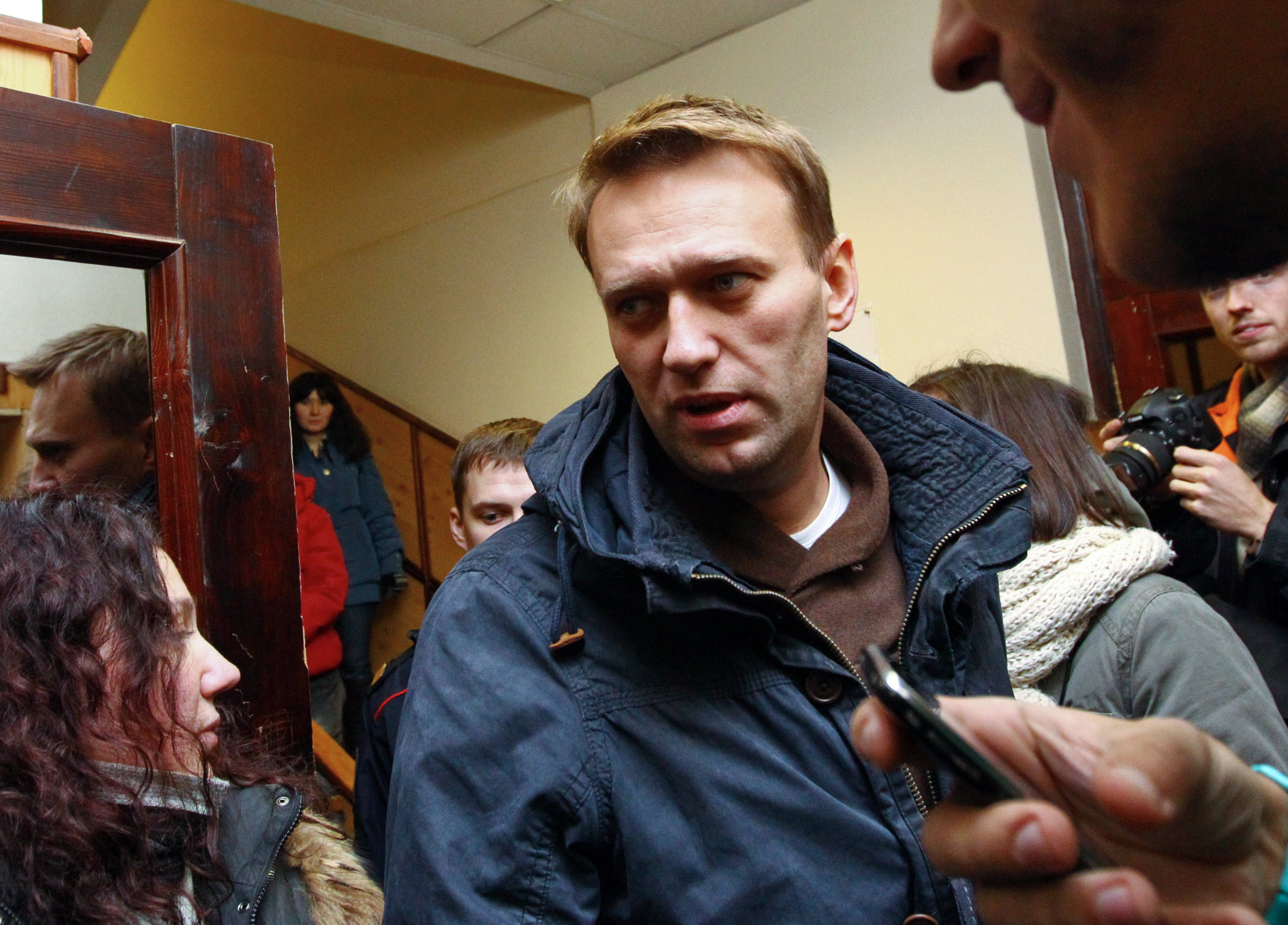 Тихоновская и Навальный. Лоскутов Навальный. Навальный гуль. Арест оставаться