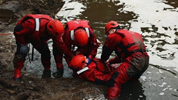 Федеральную команду реагирования на ЧС обучили оказанию помощи при наводнениях